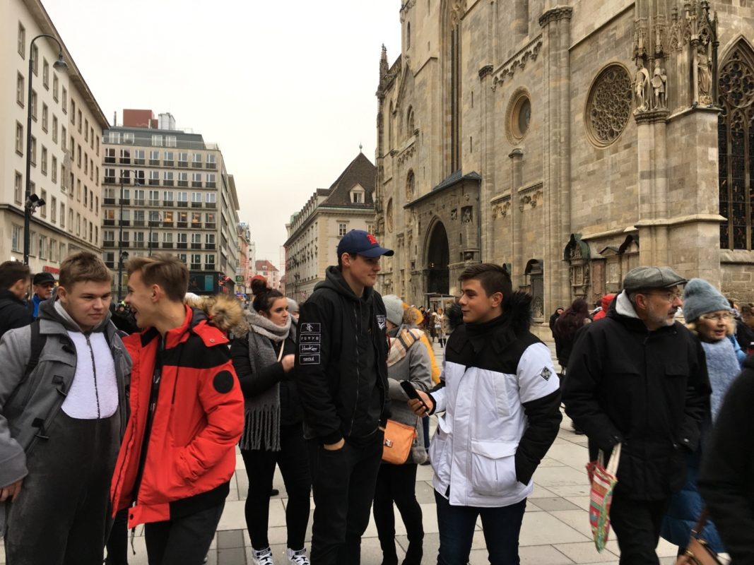 Naši studenti na cestách – Paříž a Vídeň