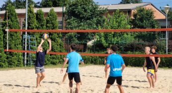 Slunce, písek a skvělá nálada: Beachvolejbalový turnaj 2025