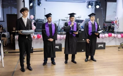 Prváci slavnostně pasováni do Cechu podnikatelského