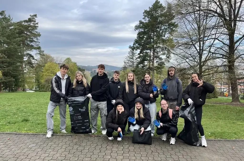 Den Země - sběr odpadků